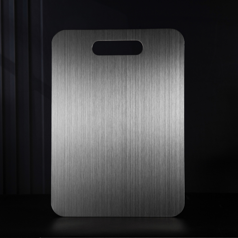 TitanEdge™  100% Pure Titanium Cutting Board